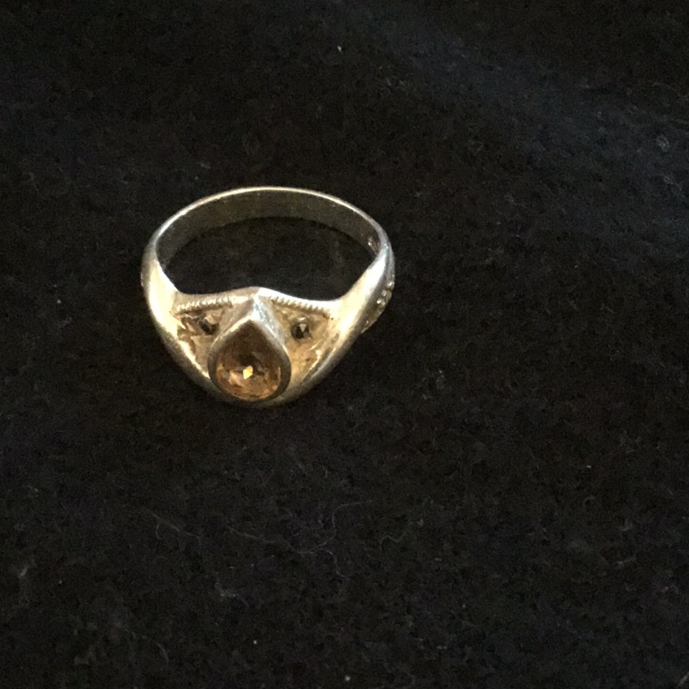 Sterling and citrine ring